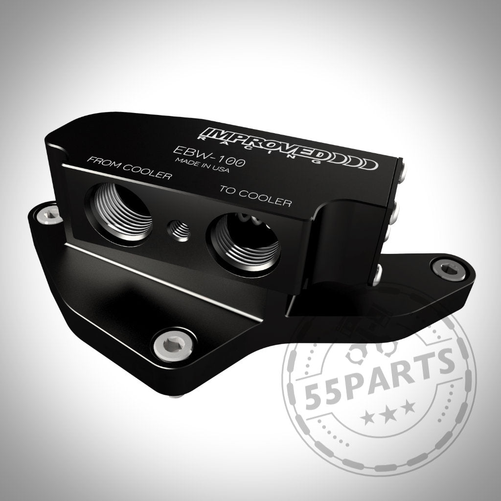 Black Improved Racing Ölthermostat passend für BMW N52/N53/N54/N55/S55, bedruckt mit IMPROVED und EBW-100 sowie den Ports FROM COOLER und TO COOLER – perfekt zur Öltemperaturüberwachung auf der Rennstrecke.