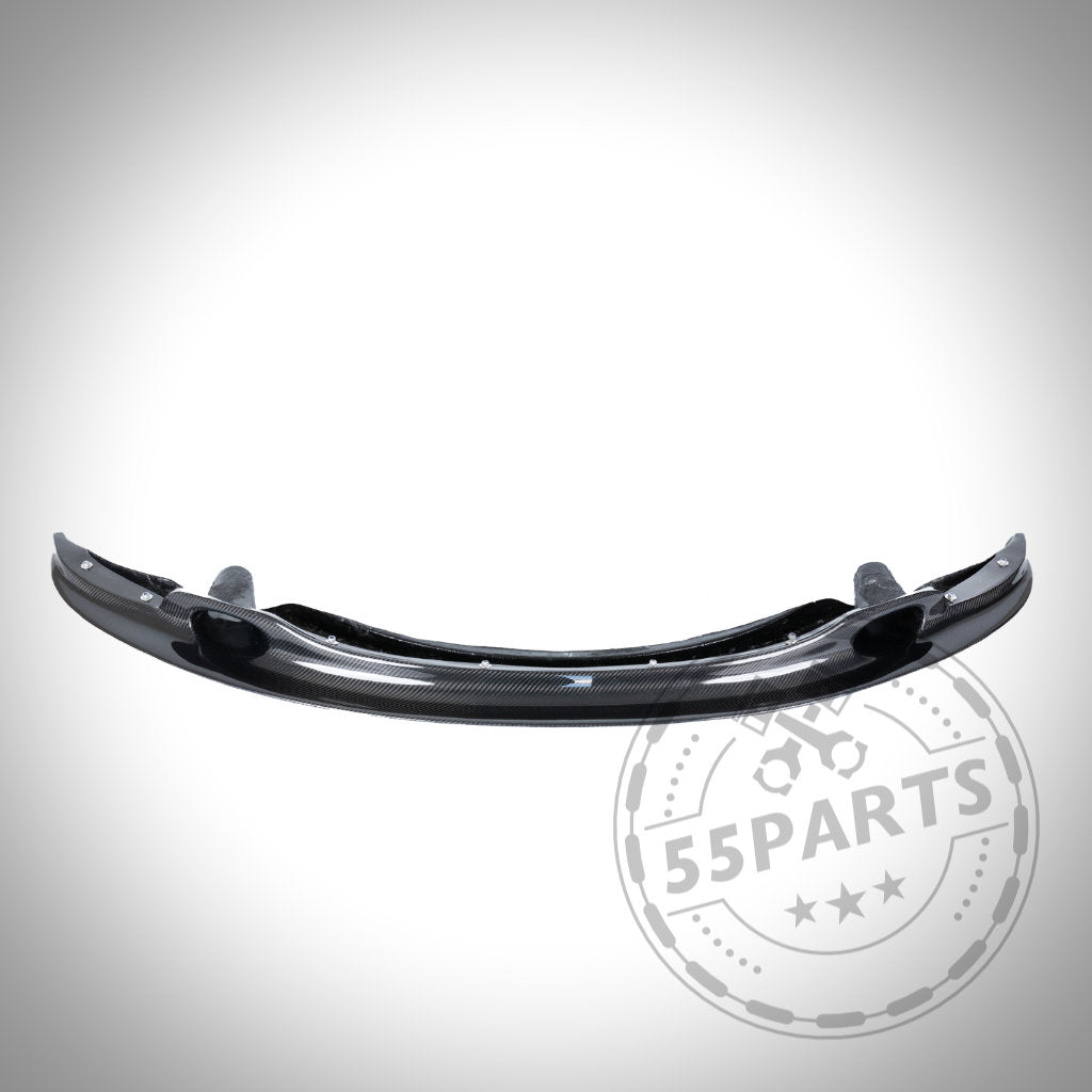 Echtcarbon Frontschwert GT4 Frontlippe mit Bremsbelüftung, passend für BMW E9x M3, mit Logo-Wasserzeichen auf weißem Hintergrund.