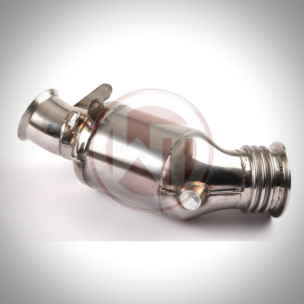 Das Wagner Tuning 3" Downpipe mit 200-Zellen-Katalysator passt passend für BMW M135i, 335i(x) und 435i(x) N55 F-Serie (bis 06/2013). Mit Schweißverbindungen und Sensoranschluss – ideal für FBO-Setups.