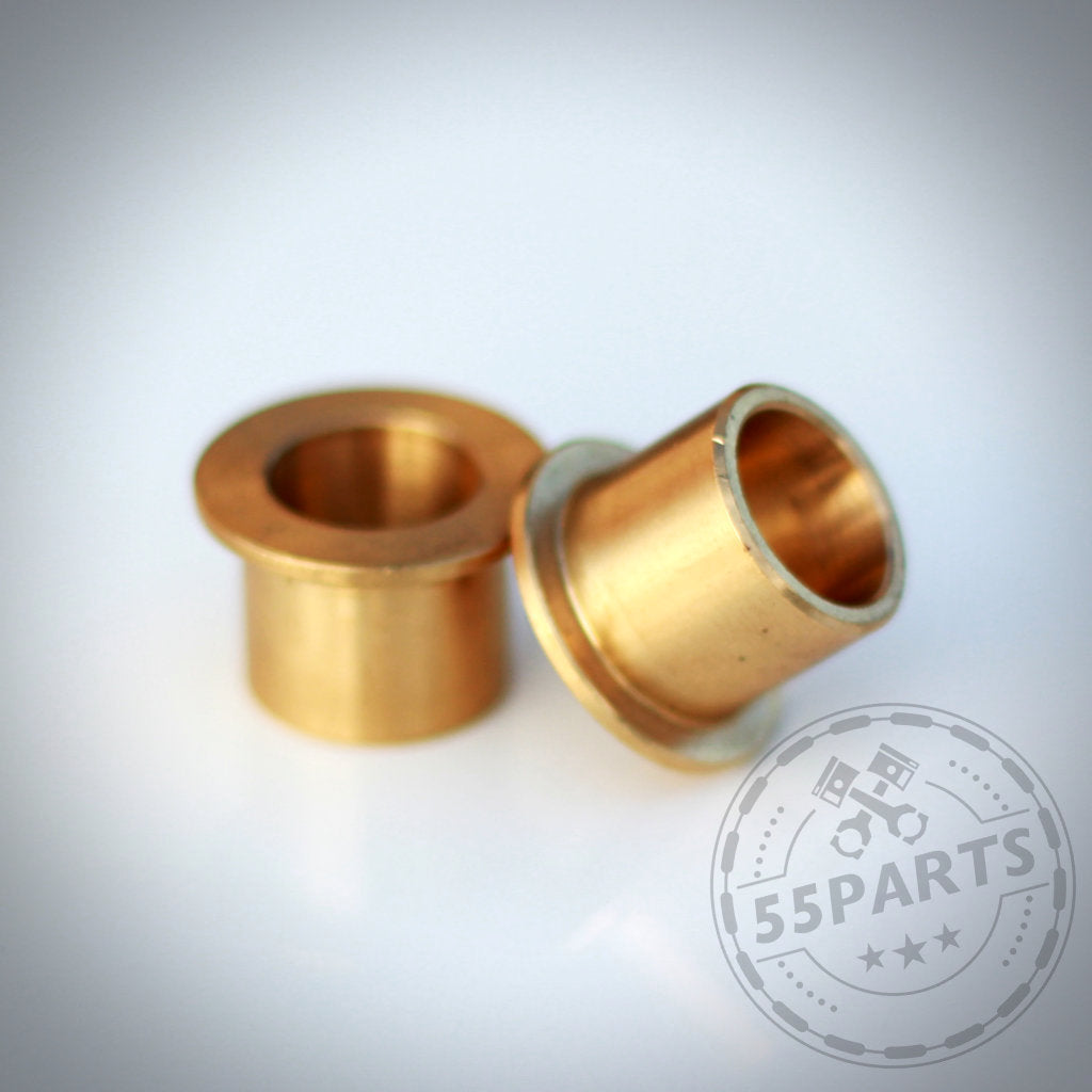 Zwei exklusive 55Parts-Hülsen passend für BMW Kupplungspedal (Ultimatives Kupplungspedal) auf einer weißen Oberfläche, mit dem 55Parts-Logo-Wasserzeichen in der Ecke.