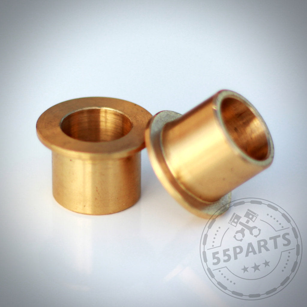 Zwei 55Parts Exclusive Hülsen passend für BMW Kupplungspedal auf einer weißen Oberfläche, mit dem 55Parts-Logo-Wasserzeichen – perfekt, um das ultimative Kupplungspedal-Gefühl zu verstärken.