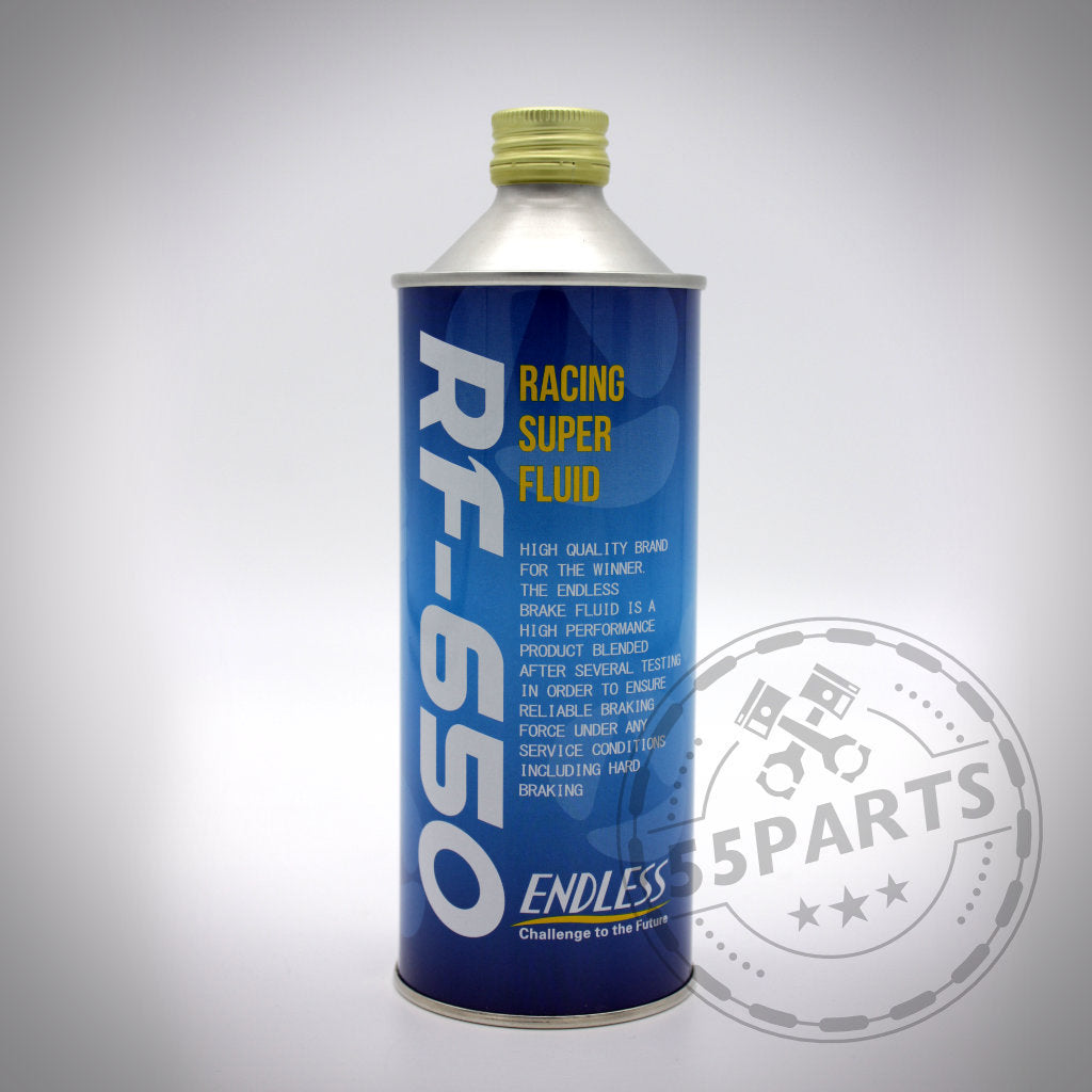 Offene blaue Dose Endless RF-650 Rennbremsflüssigkeit von Endless, mit sichtbarem Logo und Text auf der Vorderseite.