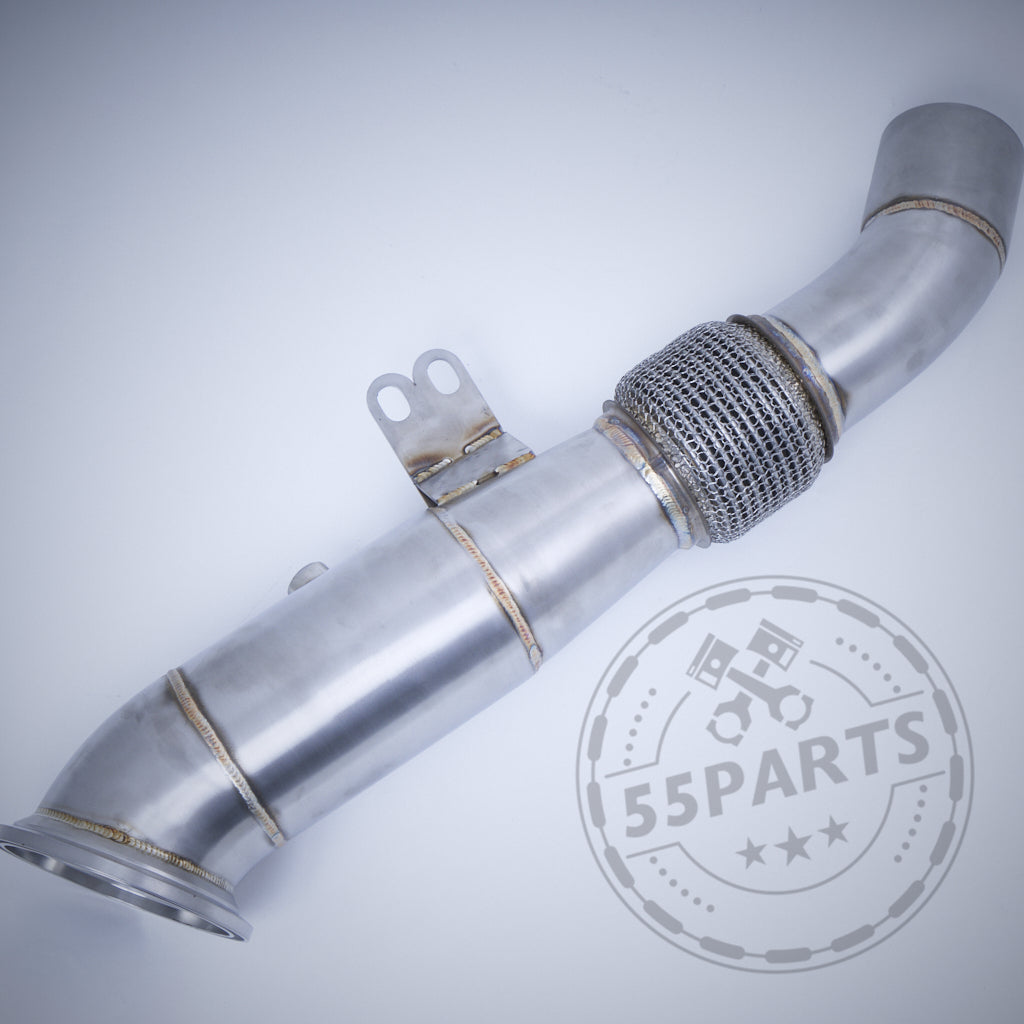 Die Katlose Catless Downpipe B58 ist eine Edelstahl-Downpipe mit Schweißnähten und einem Mesh-Flexabschnitt, kompatibel mit BMW M140i, 240i, 340i, 440i, 540i, 640i, 740i, X3 und X4 der F- und G-Serie.