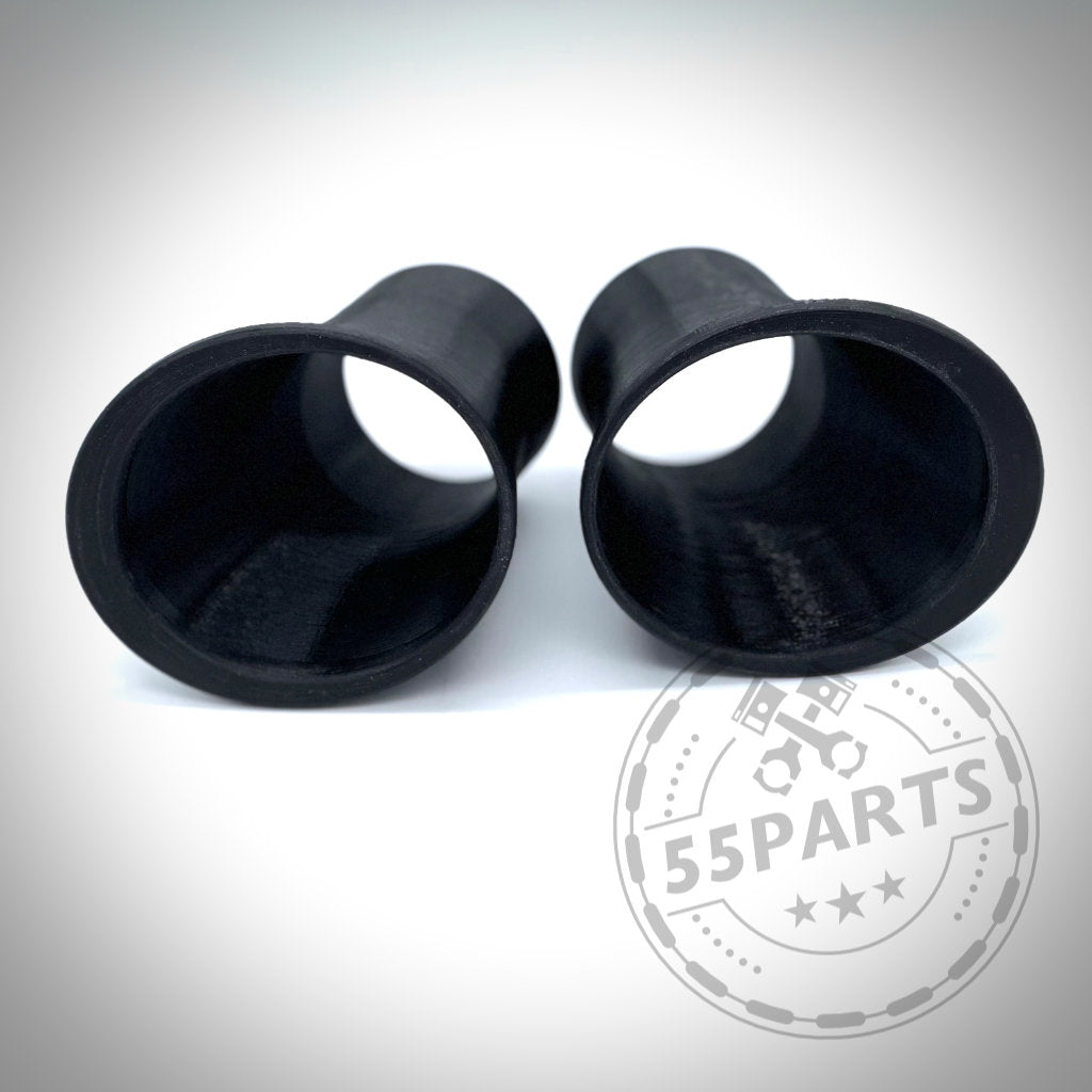 Das 55Parts Exclusive Bremsbelüftungsset für den BMW 3er E9x mit M Paket ist auf weißem Hintergrund mit einem 55Parts-Logo abgebildet, ideal für Rennstreckenfans, die ihre Serienbremssysteme aufrüsten möchten.