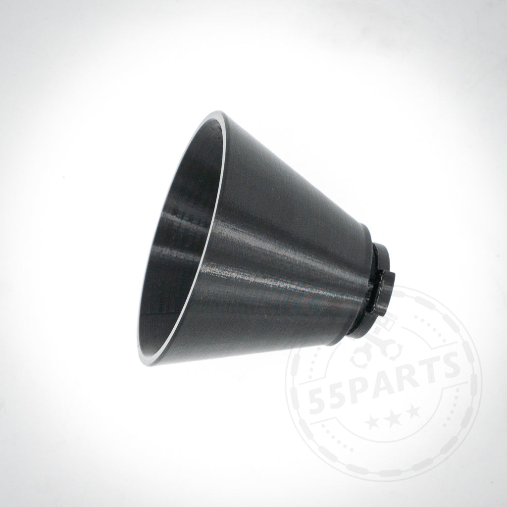 Der 55Parts Special 3D Druck Öleinfülltrichter, ein schwarzes konisches Kunststoffteil mit Gewindeende, passt für alle BMW Modelle und ist auf weißem Hintergrund abgebildet.