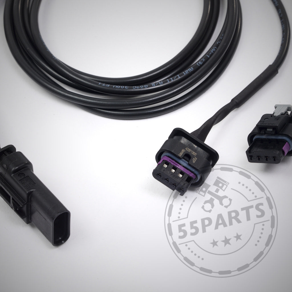 55Parts Special Add-on Klappensteuerung für 3,5" ECE Klappenauspuffanlage passend für alle B58 Modelle: Schwarzer Kabelbaum mit Steckern und gewendeltem Kabel, mit 55Parts Logo-Wasserzeichen auf weißem Hintergrund.