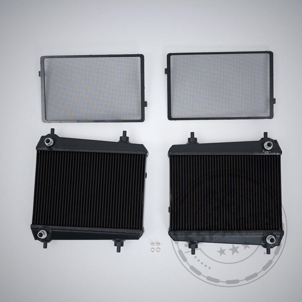 55Parts Aluminium Upgrade Kühlmittelkühler, Wasserkühler seitlich (für die Radhäuser) passend für BMW G87 M2, G80 G81 M3, G82 G83 M4 S58 INKLUSIVE TEILEGUTACHTEN!