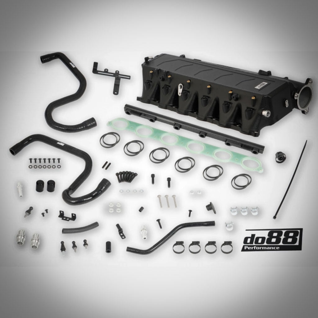 Die do88 „MERA“ Ansaugbrücke mit integriertem Ladeluftkühler für B58 Gen1 (F2X, F3X, G3X, G1X, G01, G02) wird komplett mit Schläuchen, Dichtungen, Klemmen und Schrauben geliefert – ideal für Ihr nächstes FBO-Setup.
