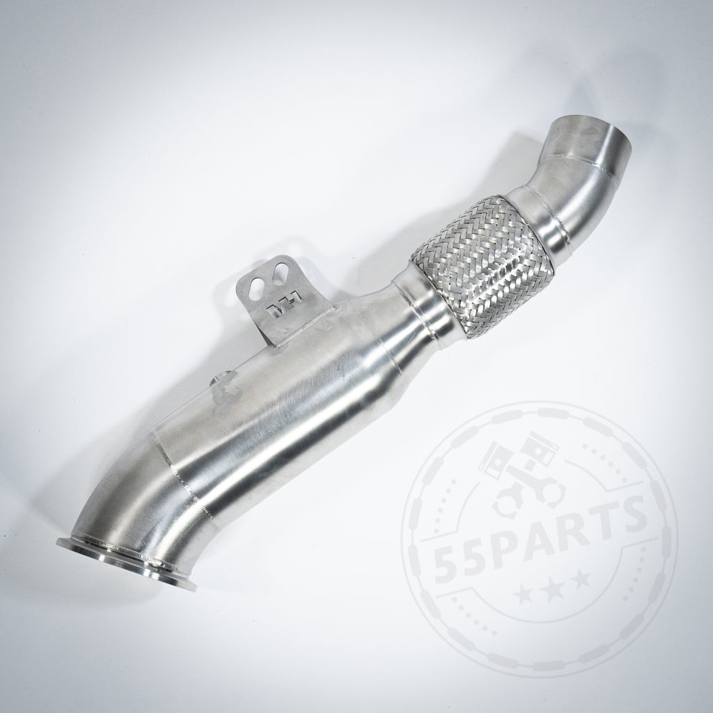 Das 55Parts Special: High Flow Downpipe (Euro 6 200 Zeller) &amp; MH Pipes, passend für BMW M140i–840i, Z4 &amp; Supra B58(TU), Edelstahl mit Flexteil – perfekt für FBO-Setups und auf weißem Hintergrund präsentiert.
