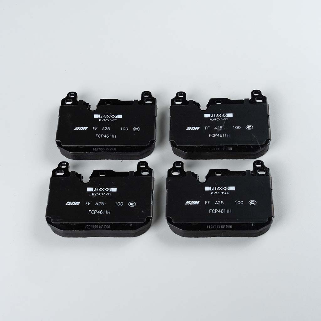 Ferodo Bremsbeläge 4-Kolben Anlage (ohne Ceramic) passend für BMW M135i/40i, M235i/40i, 335i/40i, 435i/40i, M2, M3 und M4 (F-Serie)