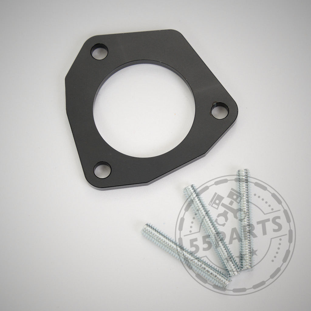 Das 55Parts Special: S55 Adapter zur Ölmengenerhöhung F8x (M2c, M3, M4) umfasst eine schwarze Metallmontageplatte mit vier Löchern und silbernen Schrauben, perfekt passend für BMW-Ölsensor-Upgrades oder zur Erhöhung der Ölkapazität mithilfe von Aluminium-Abstandshaltern.