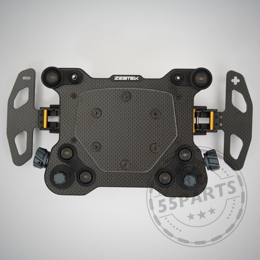 Exklusiv bei 55Parts: Zestek Lenkrad HUB, passend für alle BMW E-/F-/G-Serien und Toyota Yaris/Supra, zeichnet sich durch präzise Passung und hochwertige Konstruktion aus, von oben betrachtet.