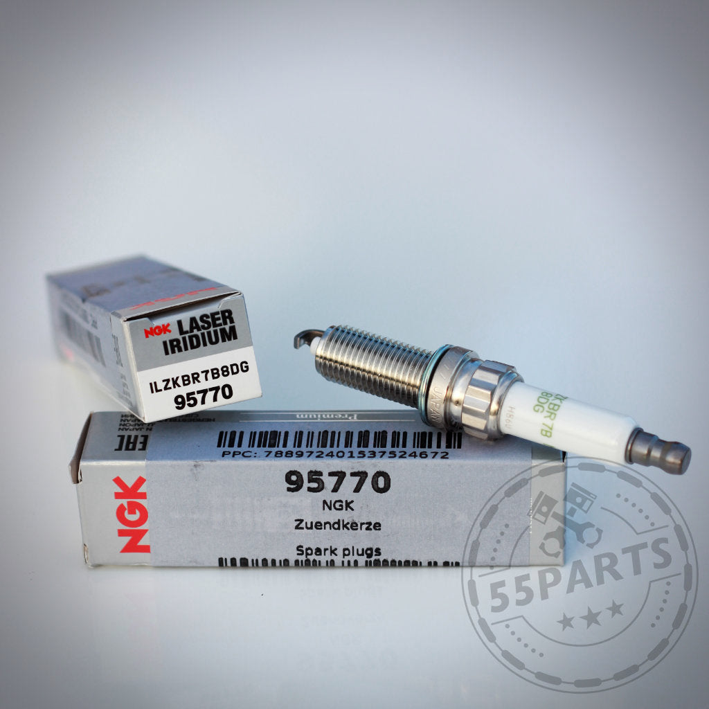 NGK Zündkerzen-Set 95770 (ehemals NGK 5992), Laser-Iridium-Zündkerzen, in Markenbox auf weißem Hintergrund.