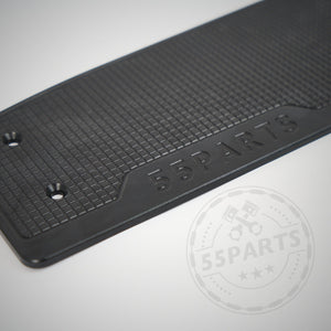 55Parts Special: Aluminium Fußstütze Fußablage mit 55Parts Logo passend für BMW F2x, F3x und F8x Modelle