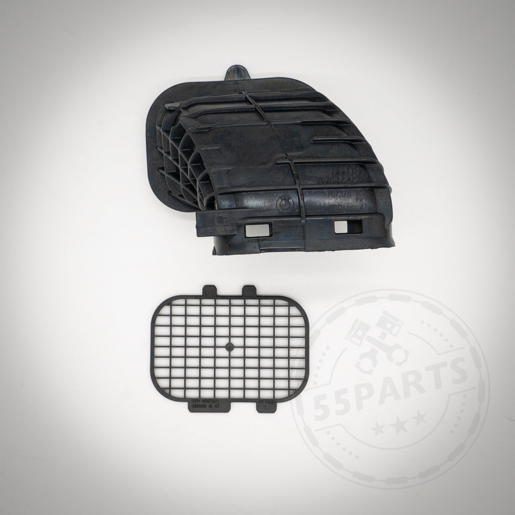 BMW Heißlandausführung Ansaugschnorchel-Upgrade für M140i, M240i, 340i, 440i und B48 Modelle – schwarze Kunststoffentlüftung mit abnehmbarem Gitter, abgebildet auf weißem Hintergrund. Ideal für Leistungssteigerung.