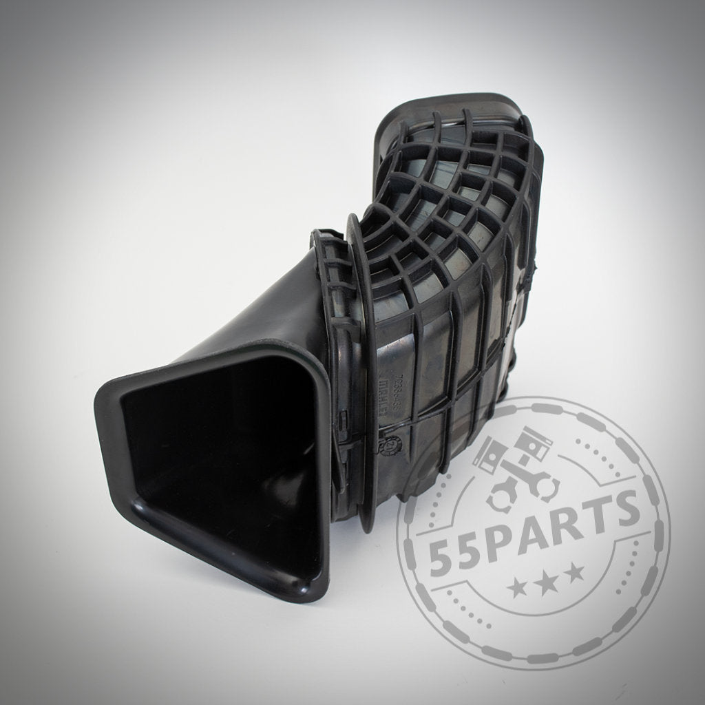 Die 55Parts Exclusive Air Scoop/Ram Air Intake Ansaugung für nahezu alle BMW F-Serie Modelle inklusive Gutachten ist in schwarzem Kunststoff mit Gitterdesign erhältlich. Perfekt als Lufthutze und kompatibel mit den BMW Teilekatalog-Angeboten.