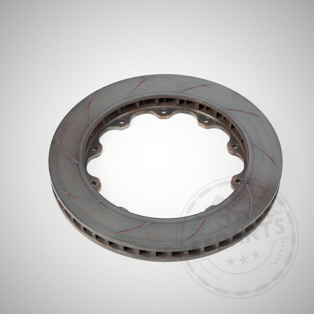 Das 55Parts Special: Brembo 355x32mm Reibringe ist eine geschlitzte, belüftete Bremsscheibe mit grauem Finish für die BMW Rennstrecke, abgebildet auf einem schlichten hellen Hintergrund. Marke: 55Parts.