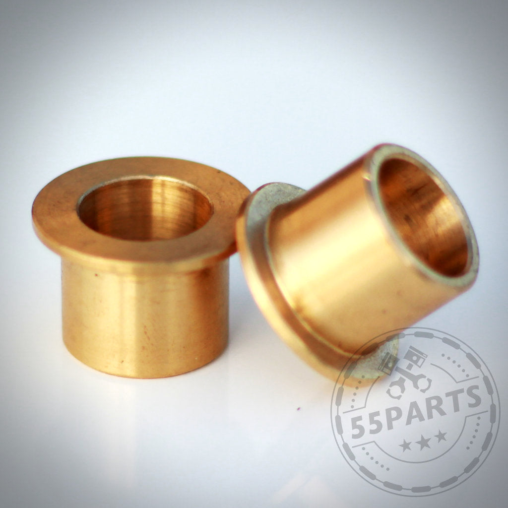 Zwei 55Parts Exclusive Hülsen passend für BMW Kupplungspedal (Ultimatives Kupplungspedal) aus Messing werden auf einer weißen Oberfläche mit einem schwachen 55Parts-Logo-Wasserzeichen in der Ecke angezeigt.