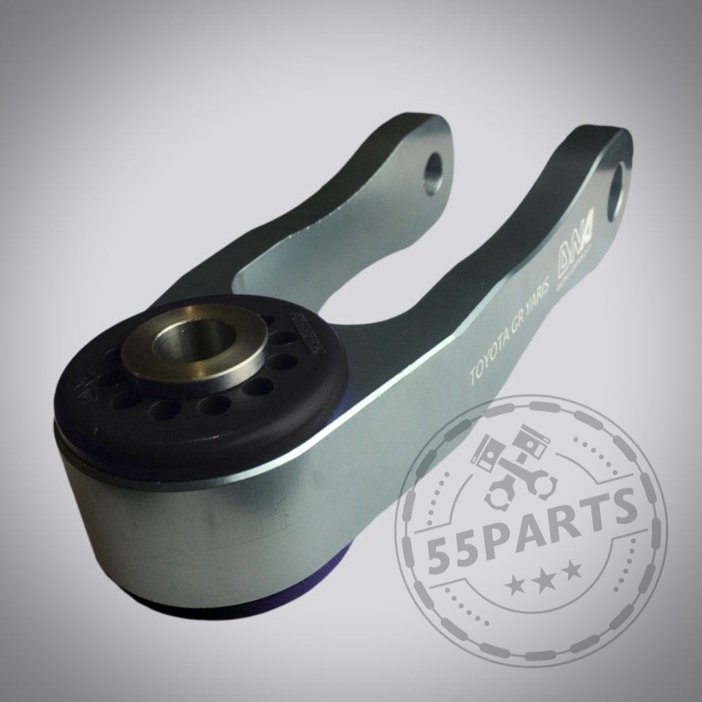 DNA Racing Upgrade Drehmoment Stütze Motorlager für Toyota Yaris GR in Silber mit schwarzem Gummilager, abgebildet auf grauem Hintergrund – ideal für Fahrwerk-Upgrades und Yaris GR Tuning vom Tuning Shop.