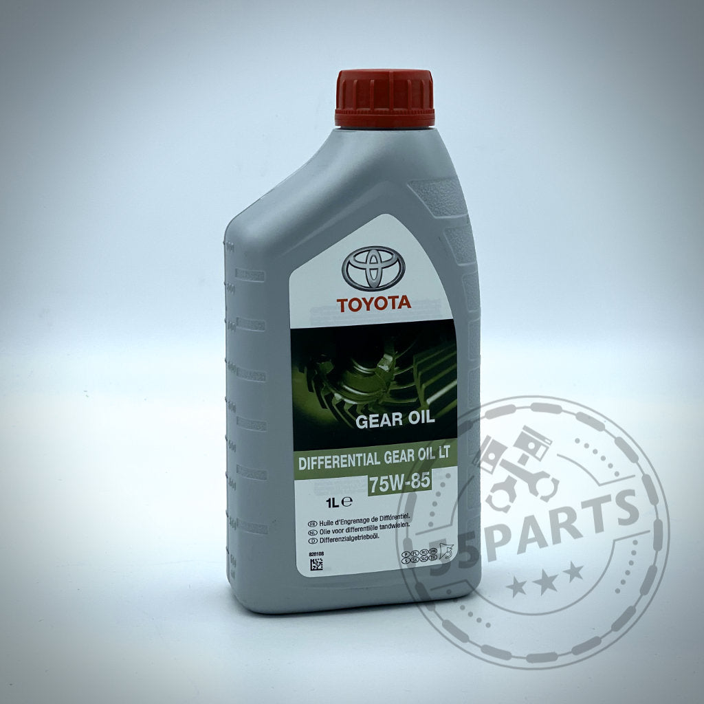 Eine 1-Liter-Flasche Original Toyota Öl für Verteilergetriebe 75W85 LT, perfekt für die Verschleißteile-Wartung im Toyota Yaris GR, mit grau-roter Kappe.