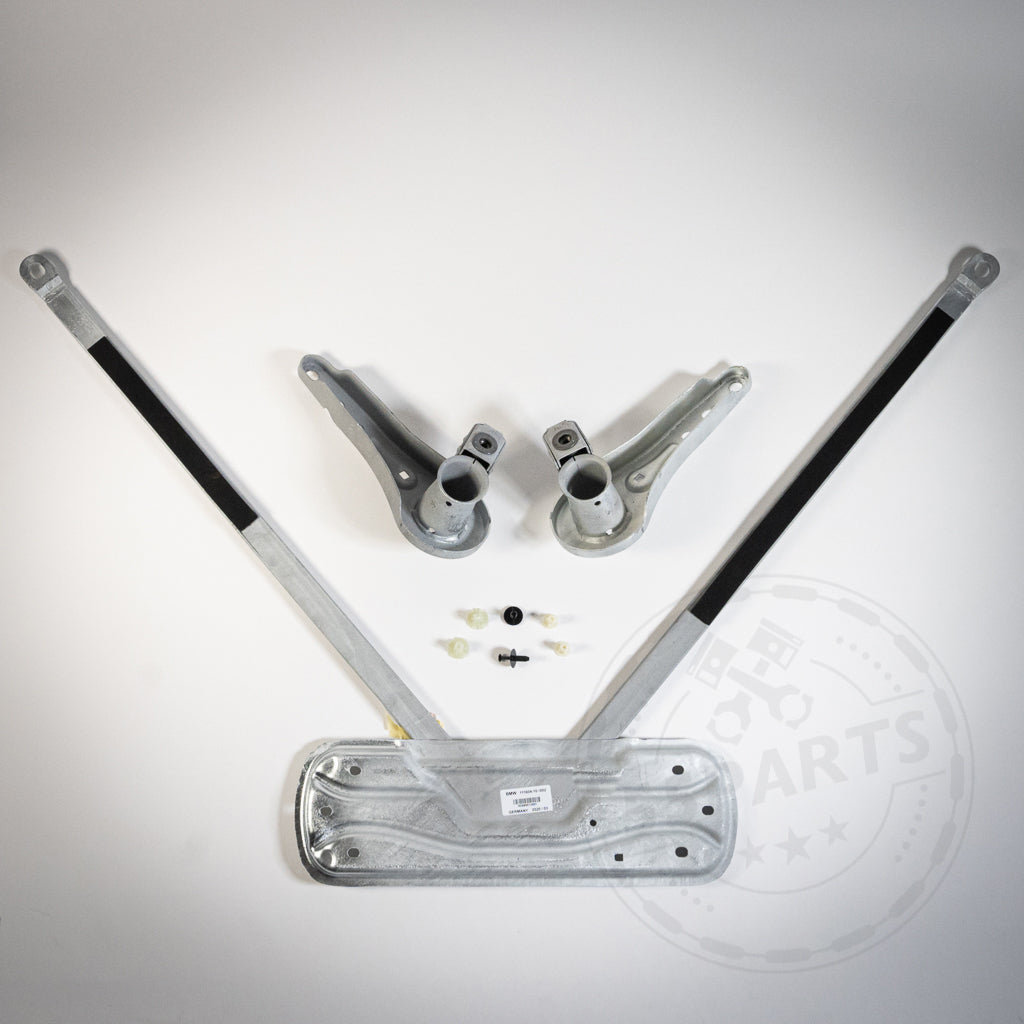 Komplettset Zugstrebe Hinterachse Upgrade passend für BMW F20 F30—Plug and Play Nachrüstsatz mit allen benötigten Teilen für eine einfache Montage.