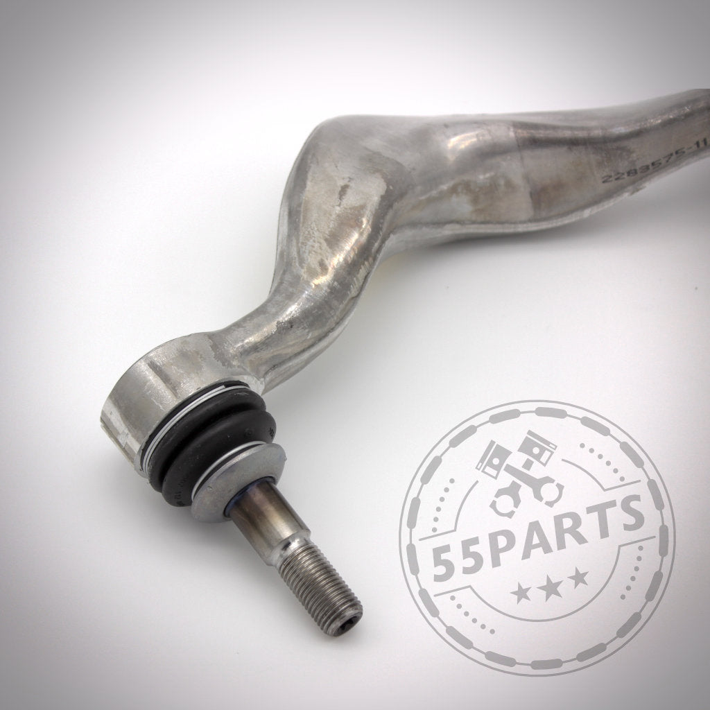 Nahaufnahme des 55Parts M3 Fahrwerkskomponenten (mit NoFlex Bearings) Komplettsets – Uniball Zugstrebenlager passend für BMW 1er E8x, 3er E9x, ideal für Fahrwerks-Upgrades und Fahrwerk-Modifikationen.