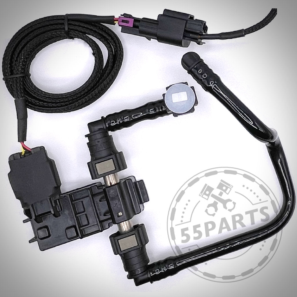 Das 55Parts-Exklusivangebot: MHD CAN Flex Fuel Analyzer Quick Install Kit von MHD Tuning ist ein schwarzer Kabelbaum mit Anschlüssen und Sensor für Ethanolsysteme; in der unteren rechten Ecke ist „55Parts“ beschriftet.