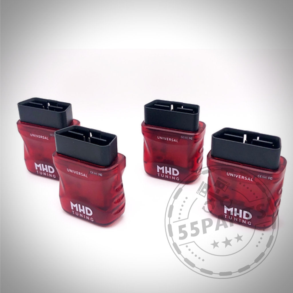 Auf weißem Hintergrund sind vier rote MHD Tuning Universal WiFi Adapter – OBDII Wireless-Geräte abgebildet, ideal für die Autodiagnose und kompatibel mit BMW Supra MK5-Modellen.