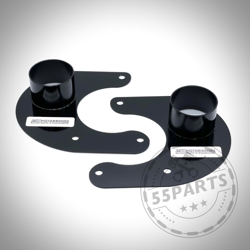 Zwei schwarze Ankerbleche aus Metall für Bremsbelüftung, passend für fast alle BMW Modelle, abgebildet auf weißem Hintergrund.