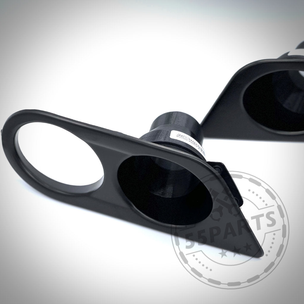 55Parts Exklusives Bremsbelüftungsset passend für BMW E46-Modelle (einschließlich M3), abgebildet mit zwei kreisförmigen Öffnungen – ideal für Bremsen-Upgrades oder Rennstreckenprojekte, fotografiert auf weißem Hintergrund.