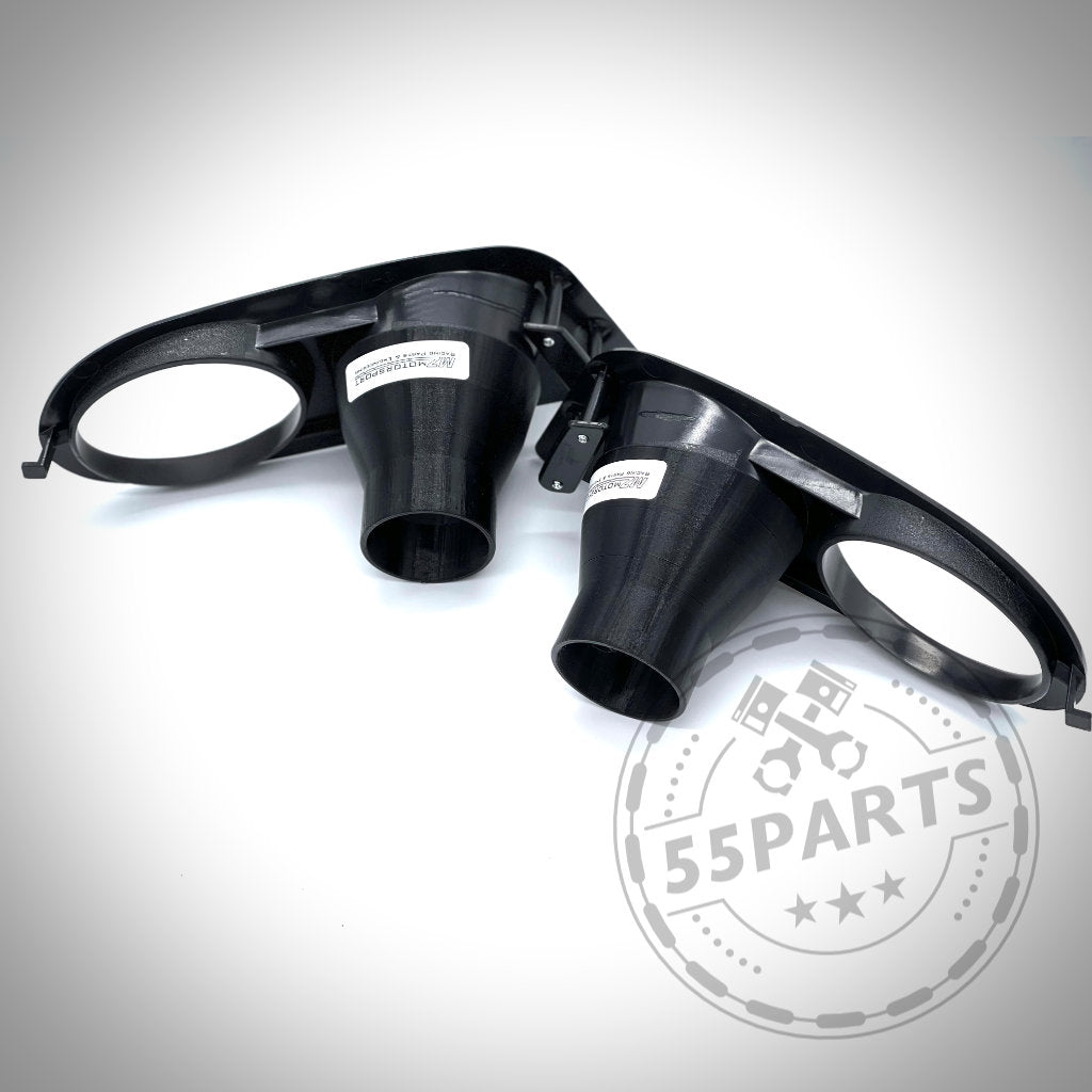 Das 55Parts Exclusive Bremsbelüftungsset, passend für BMW E46 Modelle (inkl. M3), ist auf weißem Hintergrund abgebildet – perfekt für den Einsatz auf der Rennstrecke oder zur Aufrüstung der Bremsen Ihres BMW.