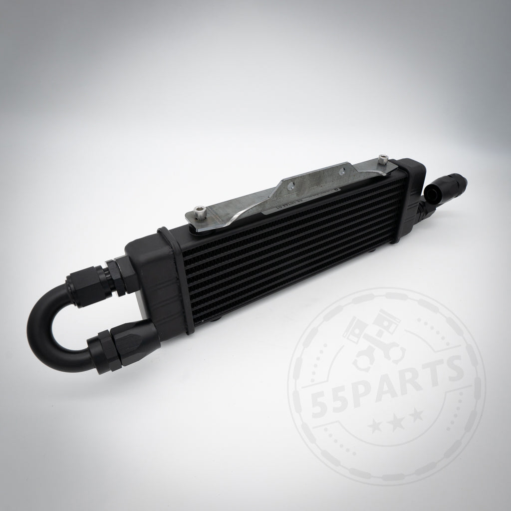Stage 1 Zusatz „Plug and Play“ Ölkühlerkit mit Schlauch, Anschlüssen, rechteckigem Bauteil und Montageplatte – passend für BMW 135i, 1er M Coupe, 335i(x) N54/N55 Kühlsysteme auf der Rennstrecke.