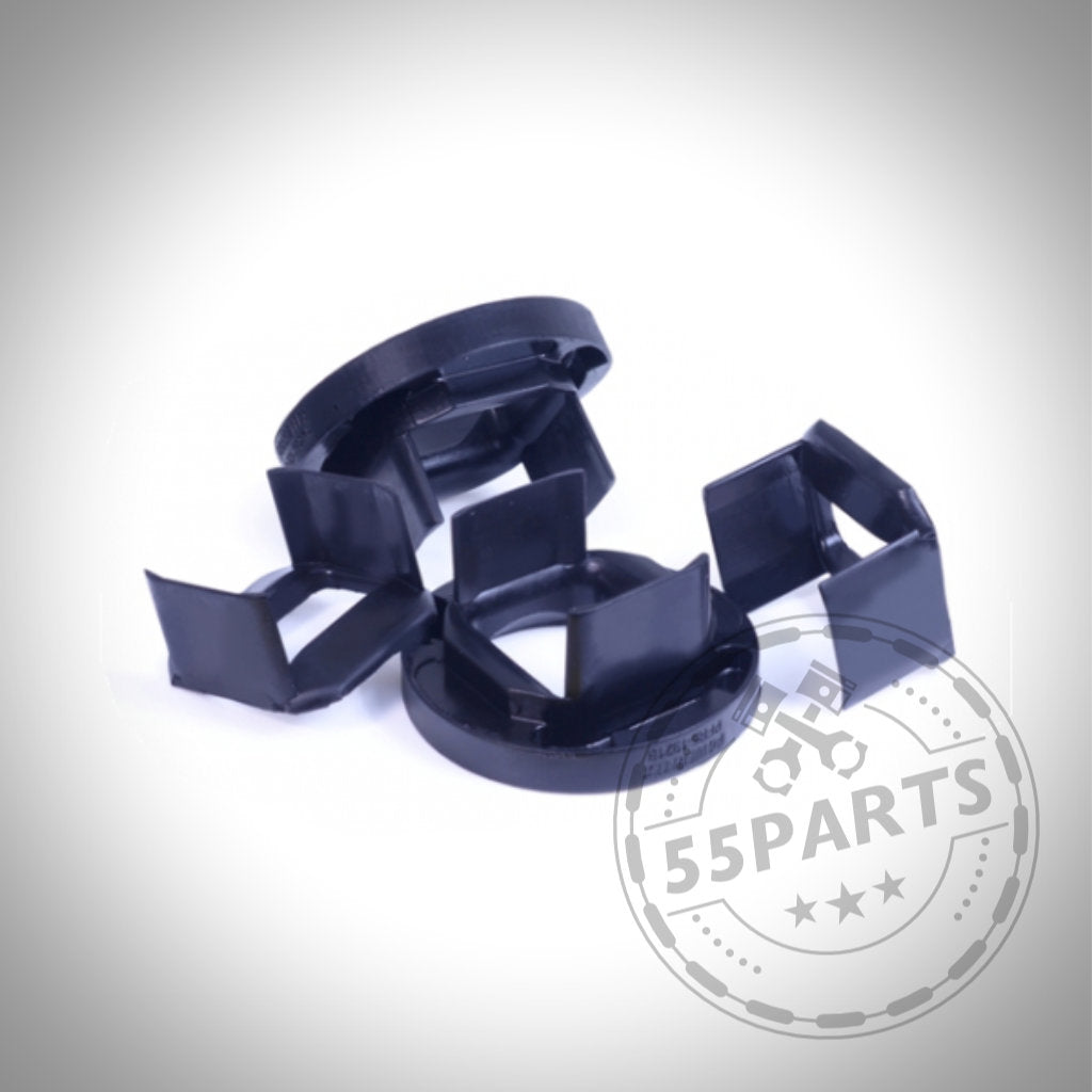 Vier schwarze PU-Polyurethan-Tonnenlagereinsätze passend für BMW 1er (E8x, F2x), 2er (F2x), 3er (E9x, F3x) & 4er (F3x), dargestellt auf weißem Hintergrund – ideal für Fahrwerks- oder Achslagerungen-Modifikationen.