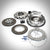 Die PTB Racing 55Parts Spezial Zweischeibenkupplung inkl. EMS passend für BMW M140i, M240i, 340i, 440i (B58 Motor) wird mit allen Komponenten – Scheiben, Schwungrad, Schrauben und Metallteilen – auf weißem Hintergrund angeordnet dargestellt.