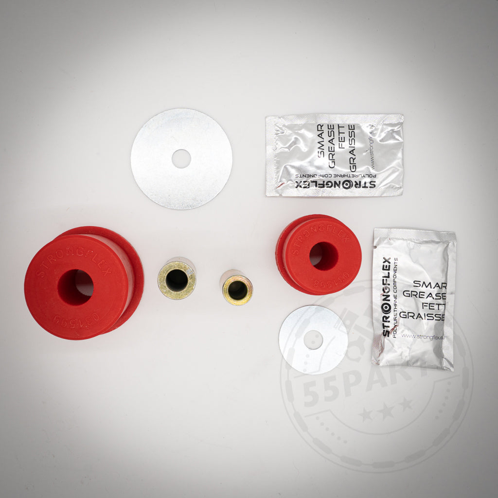 Der 55Parts PU-Polyurethan-Differentiallager-Diff-Aufhängungssatz passend für BMW 1er E8x, 3er E9x enthält rote Buchsen, Metallscheiben, Hülsen und Fett – ideal für Fahrwerksmodifikationen und Achslagerungen.