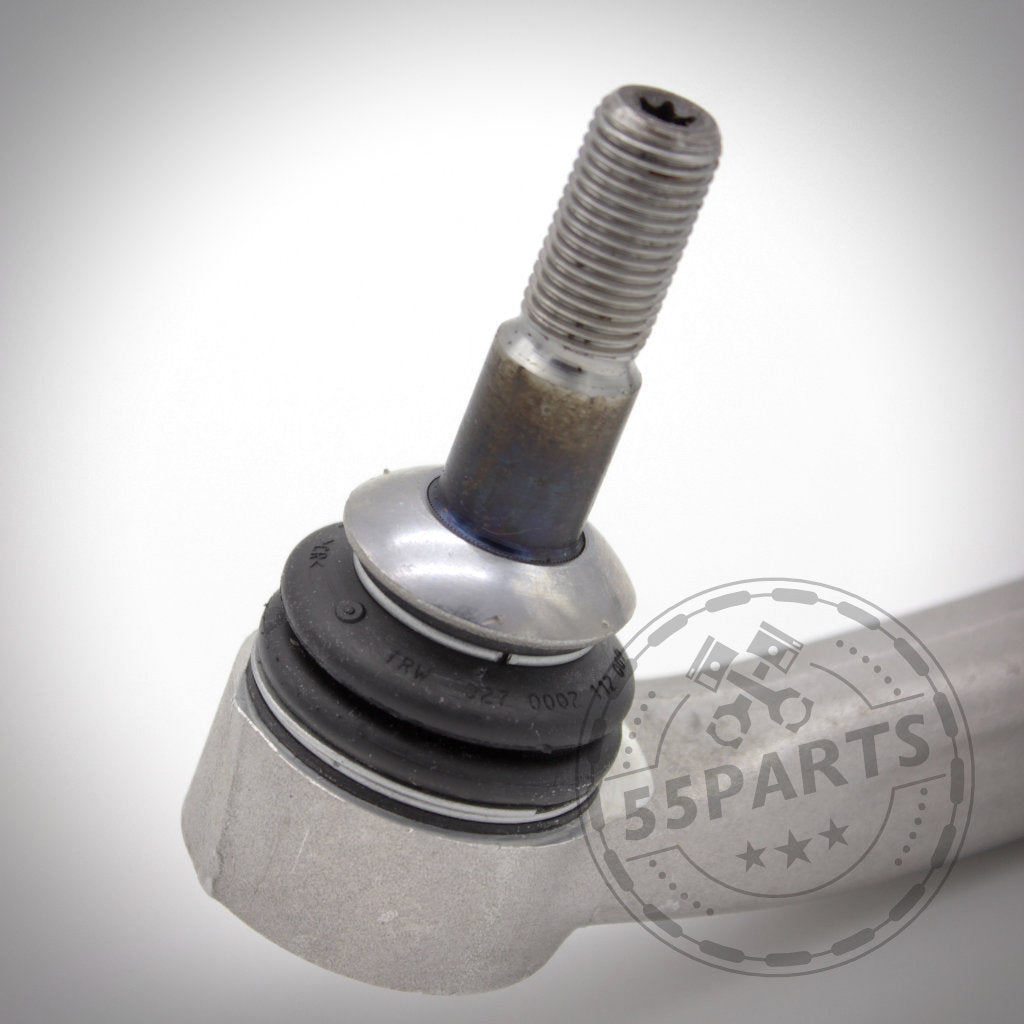 Nahaufnahme des 55Parts M3-Fahrwerkskomponenten-Komplettsets mit NoFlex-Lagern – Uniball-Zugstrebenlager, konzipiert passend für BMW 1er E8x und 3er E9x, ideal für Fahrwerk-Upgrades oder andere Modifikationen.