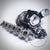 Der Turbosystems Upgrade Turbolader passend für BMW M140i(x), M240i(x), 340i(x), 440i(x), 540i(x), 640i(x) und 740i(x) B58B30A GEN 1, abgebildet mit einem Metall-Auspuffkrümmer auf weißem Hintergrund.